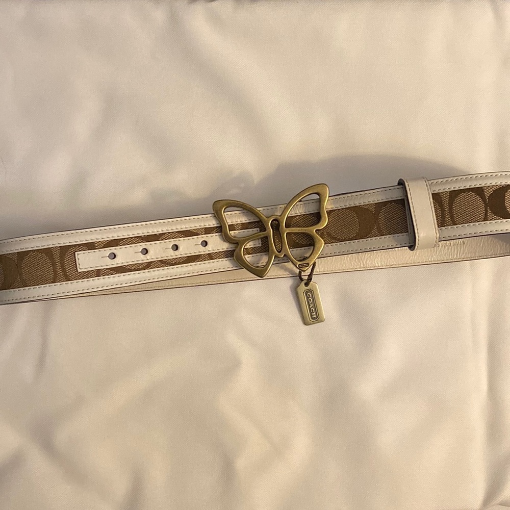 Authentic Coach belt with butterfly buckle